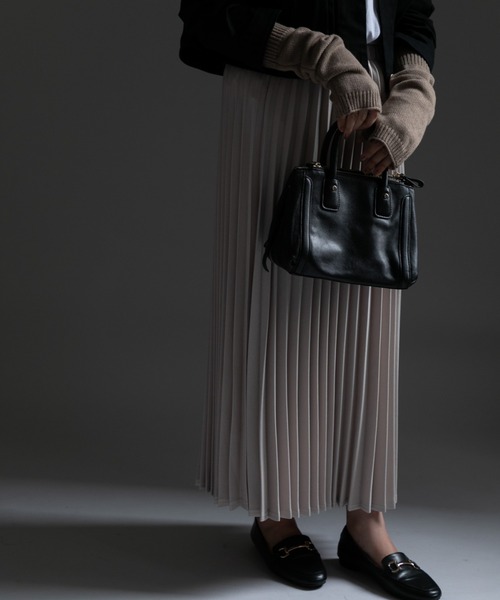 KATHARINE ROSS(キャサリンロス)の「【KATHARINE ROSS】親指までしっかりカバー!ロングニットアームウォーマー(手袋・レディース・ブラック/ベージュ/グレー/オレンジ・MEDIUM)」の12枚目の写真