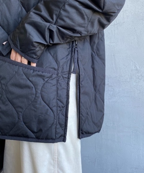 TAION（タイオン）の「【WEB限定】[TAION/タイオン] MILITARY Vネックダウンジャケット（ダウンジャケット/コート・レディース・モカ/ブラック/セージグリーン・M/L/XL）」の17枚目の写真