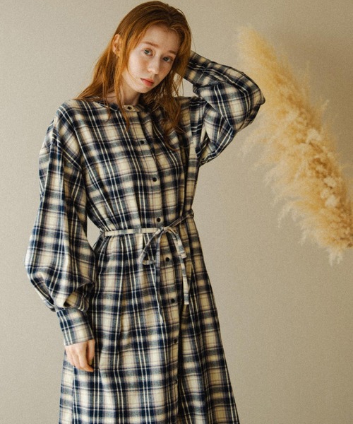 Crisp（クリスプ）の「チェックロングワンピース（ワンピース・レディース・ワイン/ネイビー・FREE）」の8枚目の写真