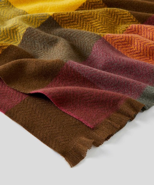 BENETTON (UNITED COLORS OF BENETTON)(ベネトンユナイテッドカラーズオブベネトン)の「フリンジ付き配色ストール(ストール/ショール・レディース・グレー系その他/オレンジ系その他/グリーン系その他・ONE SIZE)」の6枚目の写真