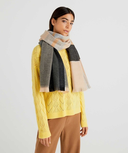 BENETTON (UNITED COLORS OF BENETTON)(ベネトンユナイテッドカラーズオブベネトン)の「フリンジ付き配色ストール(ストール/ショール・レディース・グレー系その他/オレンジ系その他/グリーン系その他・ONE SIZE)」の13枚目の写真