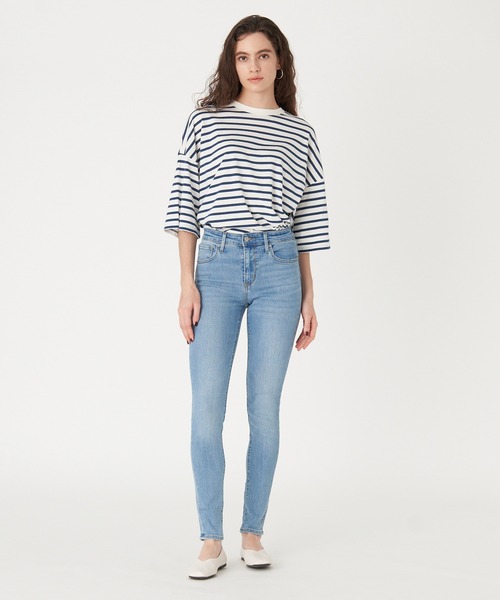 Levi's(リーバイス)の「Levi's/リーバイス PERFORMANCE WARM 721(TM)ハイライズスキニーデニム ライトインディゴ(デニムパンツ・レディース・ライトインディゴブルー・26inch/27inch/23inch/28inch/25inch/24inch)」の4枚目の写真