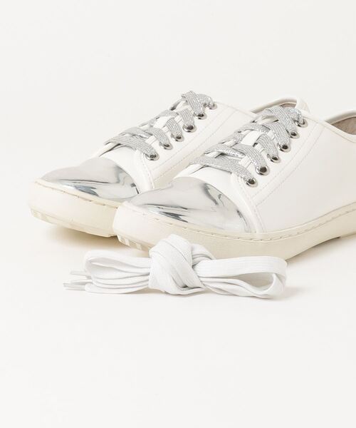QUN TOKYO（キューユーエヌ トーキョー）の「QUN メタルスニーカー（スニーカー・レディース・ホワイト・37）」の4枚目の写真