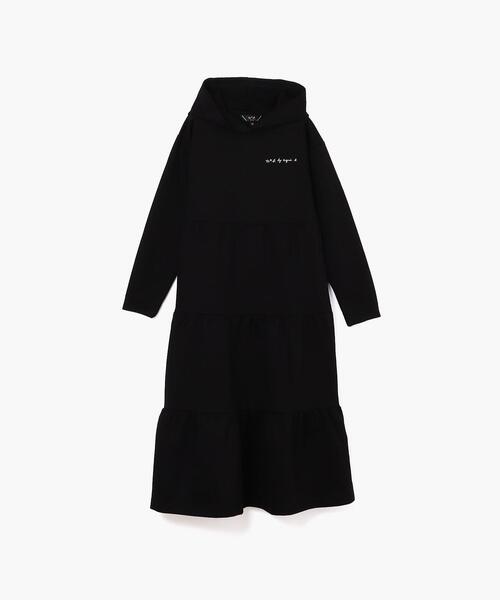 To b. by agnes b.(トゥービーバイアニエスベー)の「WEB限定 WT77 ROBE ティアードフーディーワンピース(ワンピース・レディース・ブラック・FREE)」の1枚目の写真