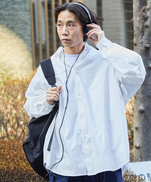 FREAK'S STORE（フリークスストア）の「【限定展開】SUPER BIG L/S レギュラーカラーシャツ/ビッグシルエット/オーバーサイズ（シャツ/ブラウス・メンズ・ホワイト/ストライプ/チャコールグレー/ベージュ/サックスブルー/ブラック・LARGE/MEDIUM/SMALL）」の8枚目の写真