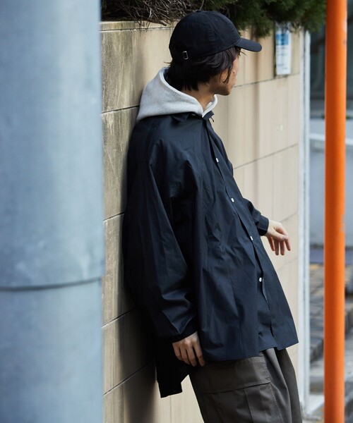 FREAK'S STORE（フリークスストア）の「【限定展開】SUPER BIG L/S レギュラーカラーシャツ/ビッグシルエット/オーバーサイズ（シャツ/ブラウス・メンズ・ホワイト/ストライプ/チャコールグレー/ベージュ/サックスブルー/ブラック・LARGE/MEDIUM/SMALL）」の18枚目の写真