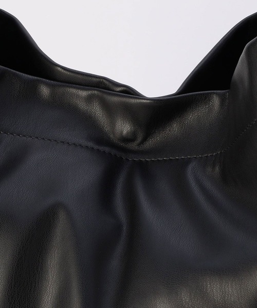 179/WG（イチナナキュウダブルジー）の「【ポーチ付き】ショルダートートバッグ（ショルダーバッグ・レディース・オフホワイト/ブラック/グリーン・FREE）」の17枚目の写真