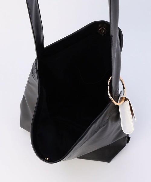 179/WG（イチナナキュウダブルジー）の「【ポーチ付き】ショルダートートバッグ（ショルダーバッグ・レディース・オフホワイト/ブラック/グリーン・FREE）」の18枚目の写真