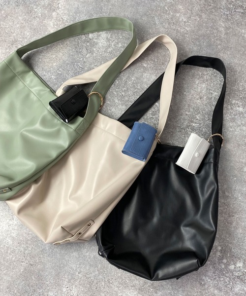 179/WG（イチナナキュウダブルジー）の「【ポーチ付き】ショルダートートバッグ（ショルダーバッグ・レディース・オフホワイト/ブラック/グリーン・FREE）」の20枚目の写真