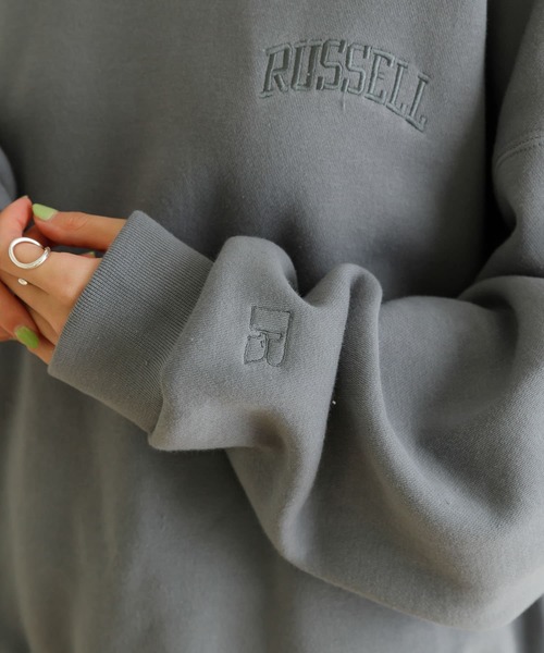 Russell Athletic（ラッセルアスレティック）の「『別注』RUSSELLATHLETIC×URBAN RESEARCH　Crew Neck Sweat（スウェット・レディース・グレー/ブラック/レッド・FREE）」の5枚目の写真