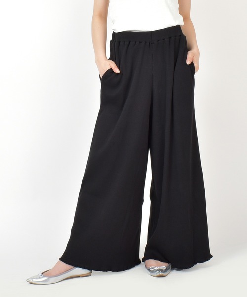 Felt-Maglietta(フェルトマリエッタ)の「裾メロウリブワイドパンツ(その他パンツ・レディース・ブラック・MEDIUM/LARGE)」の1枚目の写真