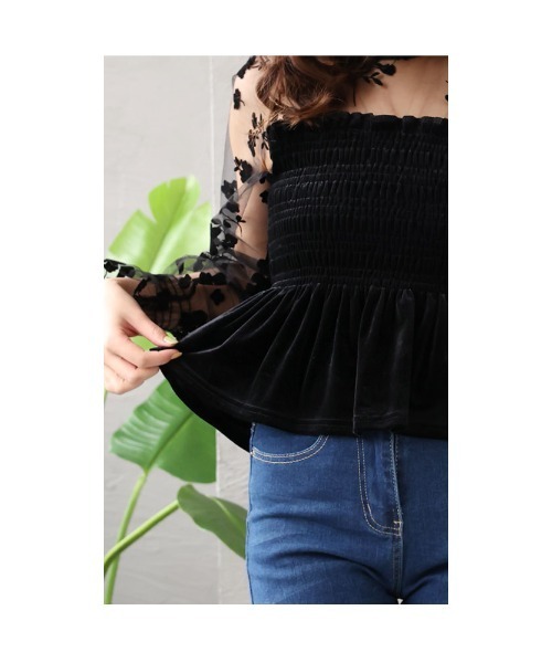 Sawa a la mode(サワアラモード)の「シアースリーブのベロアペプラムトップス(Tシャツ/カットソー・レディース・ブラック・FREE)」の6枚目の写真