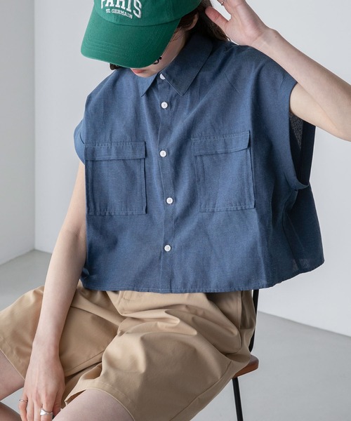 BONLECILL(ボンルシール)の「ダンガリーデニム フレンチスリーブクロップドシャツ(シャツ/ブラウス・レディース・ネイビー/サックスブルー/ブルー・FREE)」の1枚目の写真