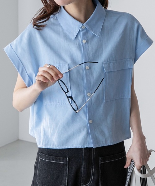 BONLECILL(ボンルシール)の「ダンガリーデニム フレンチスリーブクロップドシャツ(シャツ/ブラウス・レディース・ネイビー/サックスブルー/ブルー・FREE)」の2枚目の写真