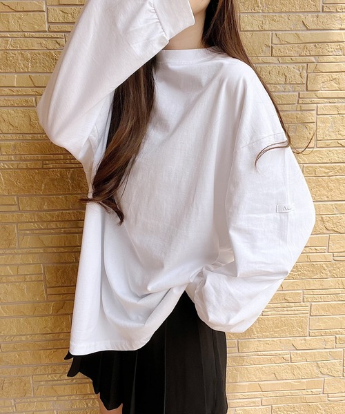 Nana(ナナ)の「袖タグロンT(Tシャツ/カットソー・レディース・ブラック/ホワイト/グレー・FREE)」の2枚目の写真