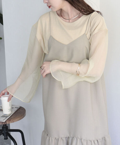 fredy emue(フレディエミュ)の「シアー袖Tシャツ(Tシャツ/カットソー・レディース・ブラック/ベージュ/オフホワイト・38)」の22枚目の写真