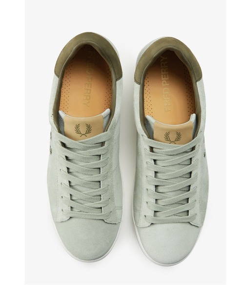 FRED PERRY（フレッドペリー）の「FRED PERRY B300 EMBOSSED