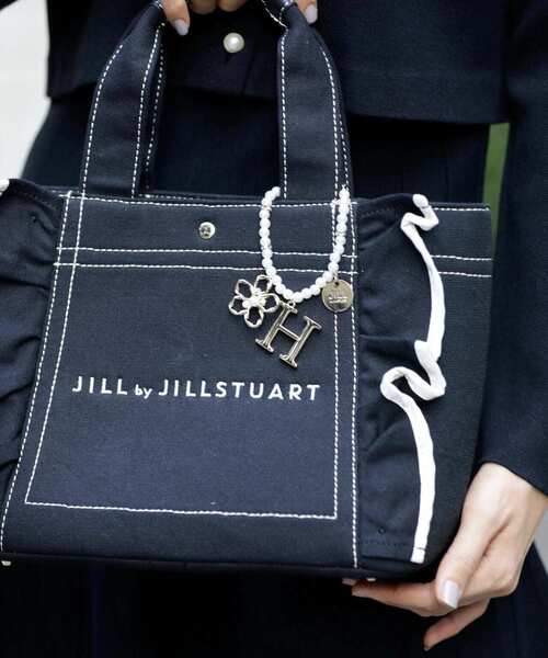 JILL by JILL STUART(ジルバイジルスチュアート)の「パールイニシャルチャーム(チャーム・レディース・シャンパン/その他2/その他3/その他5/ゴールド系その他2/その他4/その他7/その他6・FREE)」の20枚目の写真