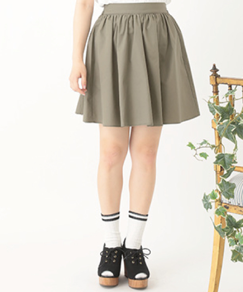 earth music&ecology（アースミュージックアンドエコロジー）の「ミニスカート（スカート・レディース・ブラック/グリーン/カーキ/ブルー・FREE）」の2枚目の写真