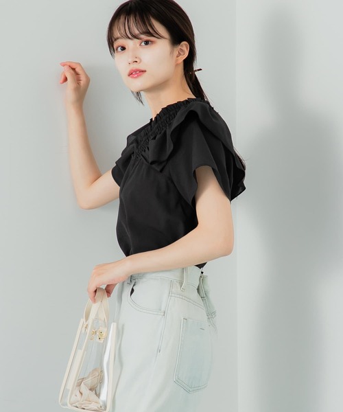 HEYUMM（ヘユム）の「2WAYシャーリングフリルブラウス（シャツ/ブラウス・レディース・ホワイト/ライトブルー/ブラック・ONE）」の15枚目の写真