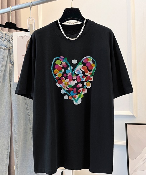 gossip！ロサンゼルス（ゴシップロサンゼルス）の「YUGA　ハートプリント　Tシャツ（Tシャツ/カットソー・レディース・ブラック/ホワイト・FREE）」の2枚目の写真