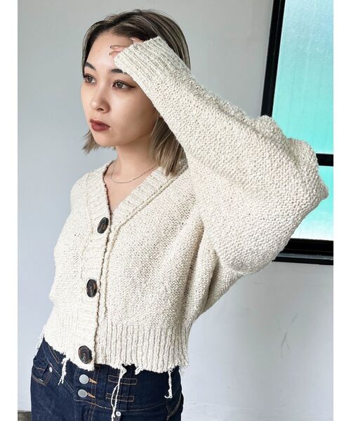 EMODA（エモダ）の「クラッシュリブショートカーディガン（カーディガン/ボレロ・レディース・イエロー/パープル/アイボリー/ブラック・FREE）」の2枚目の写真