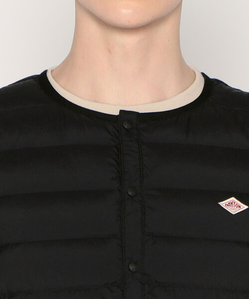 DANTON(ダントン)の「MEN'S INNER DOWN CREWNECK VEST(ダウンベスト・メンズ・ブラウン/ブラック/オリーブ/ライトグレー/オフホワイト/ベージュ系その他/ネイビー・S/L/XS/XL/M/XXL)」の14枚目の写真