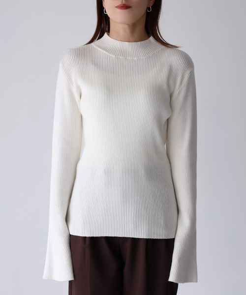 Riberry(リベリー)の「バイカラーフレアスリーブリブハイネックニット(ニット/セーター・レディース・ブラック/ブラック×ホワイト/ホワイト×ブラック/オフホワイト/ライトグレー/その他・FREE)」の20枚目の写真