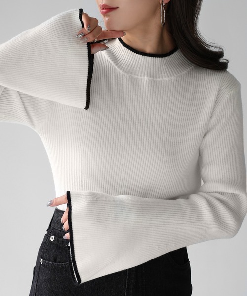 Riberry(リベリー)の「バイカラーフレアスリーブリブハイネックニット(ニット/セーター・レディース・ブラック/ブラック×ホワイト/ホワイト×ブラック/オフホワイト/ライトグレー/その他・FREE)」の8枚目の写真