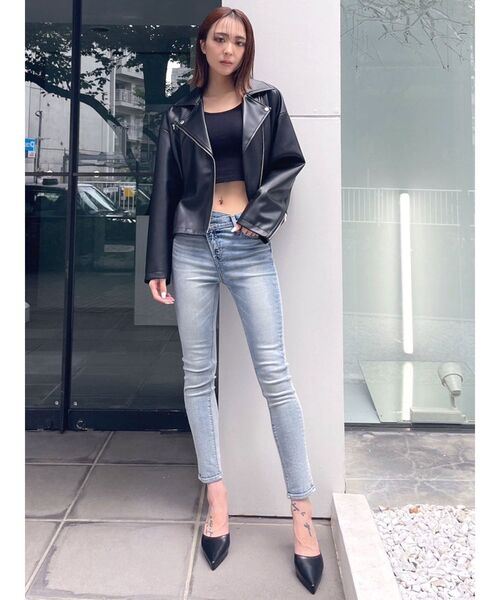 GYDA（ジェイダ）の「BACK OPEN クルーネック TOPS（Tシャツ/カットソー・レディース・オフホワイト/ブラック・FREE）」の13枚目の写真