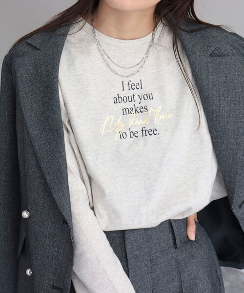 fredy emue（フレディエミュ）の「ロゴロンT（Tシャツ/カットソー・レディース・ライトグレー/オフホワイト/グレイッシュブルー/チャコールグレー・38）」の3枚目の写真