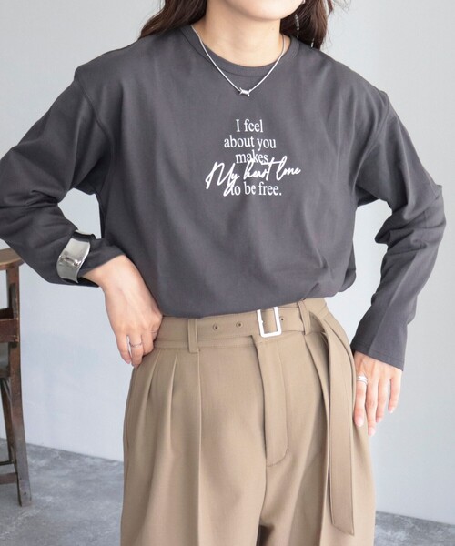 fredy emue（フレディエミュ）の「ロゴロンT（Tシャツ/カットソー・レディース・ライトグレー/オフホワイト/グレイッシュブルー/チャコールグレー・38）」の6枚目の写真