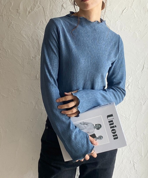She's Closet(シーズクローゼット)の「指穴付きフィンガーホール長袖ハイネックトップス(Tシャツ/カットソー・レディース・ブルー/アイボリー/グレイッシュベージュ/ブラック・FREE)」の4枚目の写真