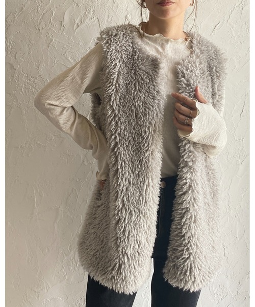 She's Closet(シーズクローゼット)の「指穴付きフィンガーホール長袖ハイネックトップス(Tシャツ/カットソー・レディース・ブルー/アイボリー/グレイッシュベージュ/ブラック・FREE)」の5枚目の写真