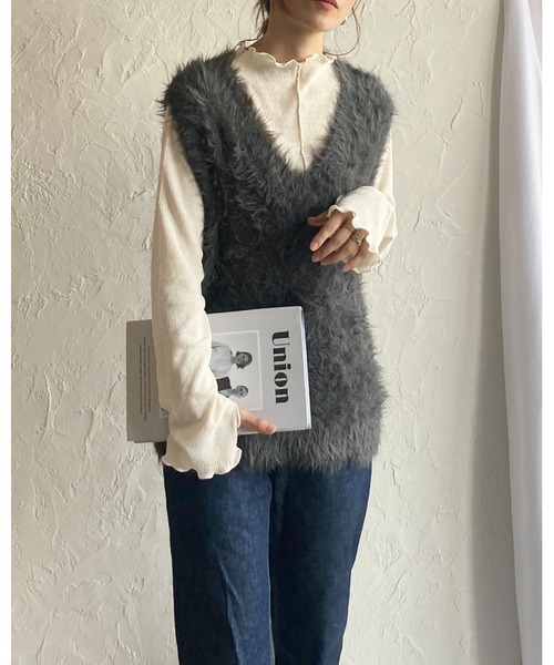 She's Closet(シーズクローゼット)の「指穴付きフィンガーホール長袖ハイネックトップス(Tシャツ/カットソー・レディース・ブルー/アイボリー/グレイッシュベージュ/ブラック・FREE)」の8枚目の写真