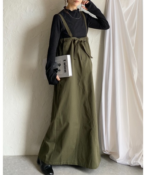 She's Closet(シーズクローゼット)の「指穴付きフィンガーホール長袖ハイネックトップス(Tシャツ/カットソー・レディース・ブルー/アイボリー/グレイッシュベージュ/ブラック・FREE)」の9枚目の写真