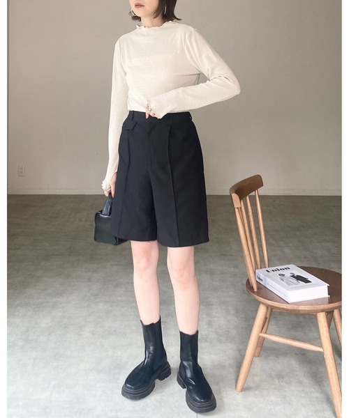 She's Closet(シーズクローゼット)の「指穴付きフィンガーホール長袖ハイネックトップス(Tシャツ/カットソー・レディース・ブルー/アイボリー/グレイッシュベージュ/ブラック・FREE)」の12枚目の写真