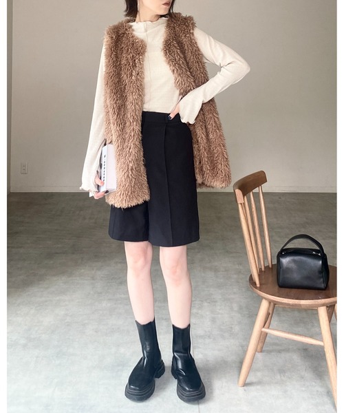 She's Closet(シーズクローゼット)の「指穴付きフィンガーホール長袖ハイネックトップス(Tシャツ/カットソー・レディース・ブルー/アイボリー/グレイッシュベージュ/ブラック・FREE)」の14枚目の写真