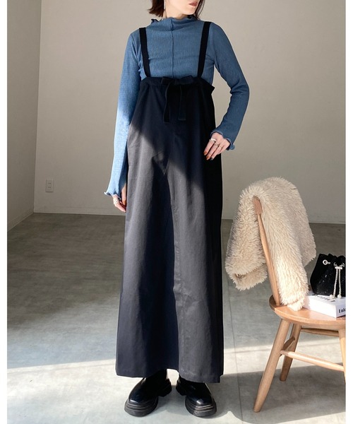She's Closet(シーズクローゼット)の「指穴付きフィンガーホール長袖ハイネックトップス(Tシャツ/カットソー・レディース・ブルー/アイボリー/グレイッシュベージュ/ブラック・FREE)」の21枚目の写真