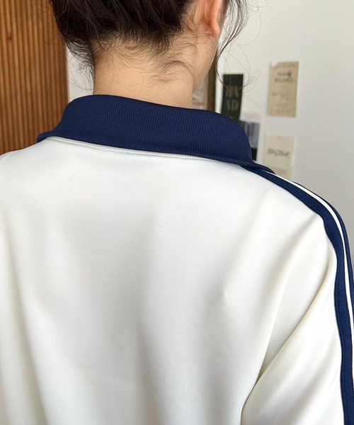 moment+(モーメントプラス)の「【累計販売枚数1万枚突破!】ロゴ刺繍トラックジャケット(ブルゾン・レディース・ホワイト系その他/アイボリー/ブラック/ネイビー/チャコールグレー/レッド/ブラウン・L/M)」の14枚目の写真