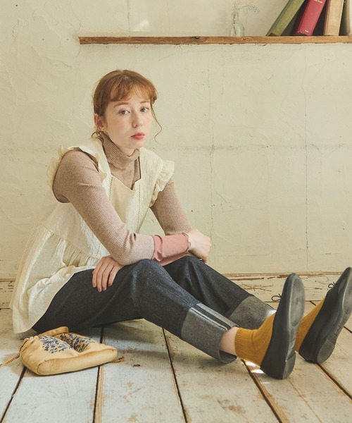 Crisp（クリスプ）の「フラワーエンボスフリルタンク（シャツ/ブラウス・レディース・グリーン/アイボリー・FREE）」の12枚目の写真