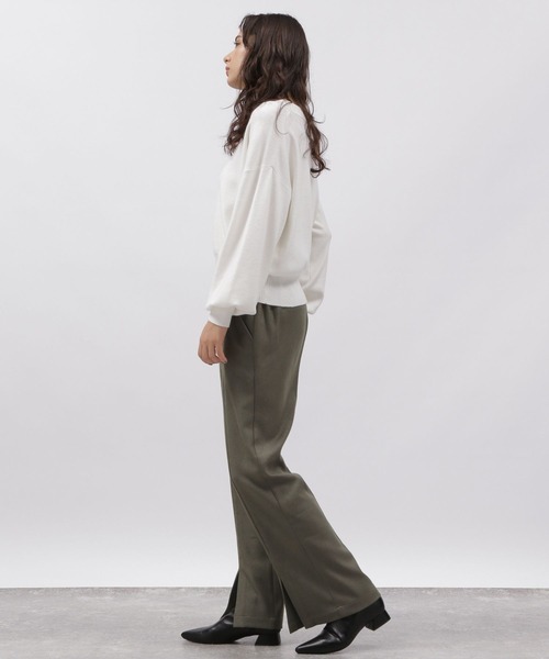 LAKOLE(ラコレ)の「12ゲージ/Vネックニットプルオーバー / 989153(ニット/セーター・レディース・ブラック/オフホワイト/グレー/マスタード・SMALL/MEDIUM)」の7枚目の写真