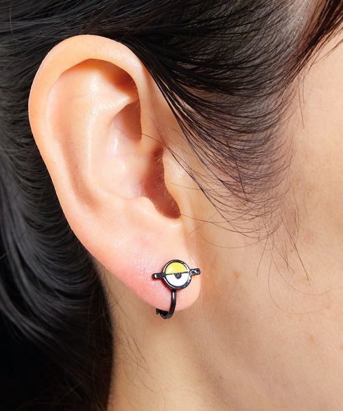 BUTTON&CUFFLINKS(ボタンアンドカフリンクス)の「BUTTON&CUFFLINKS ボタンアンドカフリンクス:ミニオンアイズ イヤリング(イヤリング・レディース・その他1/その他2/その他3・FREE)」の3枚目の写真