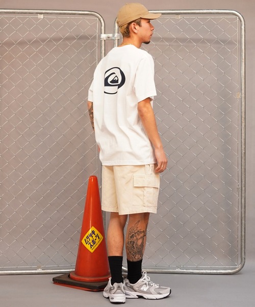 Quiksilver（クイックシルバー）の「QUIKSILVER/クイックシルバー サターンロゴ ST バックプリント QST241012（Tシャツ/カットソー・メンズ・スミクロ/ホワイト/ブルーグリーン・M/L）」の11枚目の写真