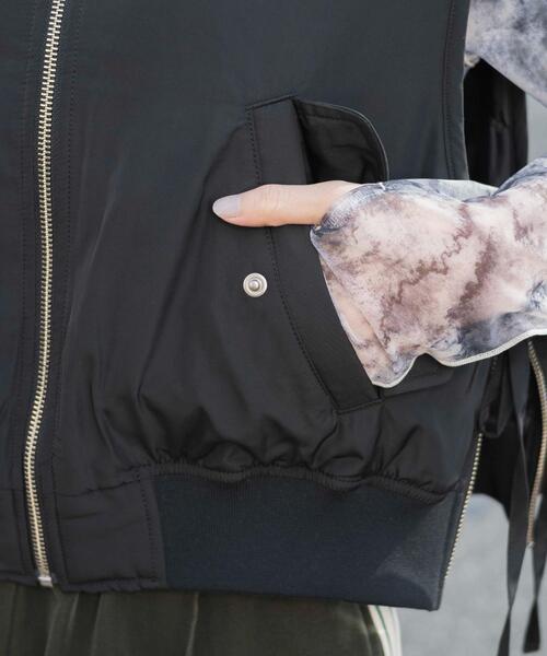 WEGO(ウィゴー)の「WEGO/ショートMA-1ベスト(ベスト・レディース・ブラック/カーキ・FREE)」の7枚目の写真