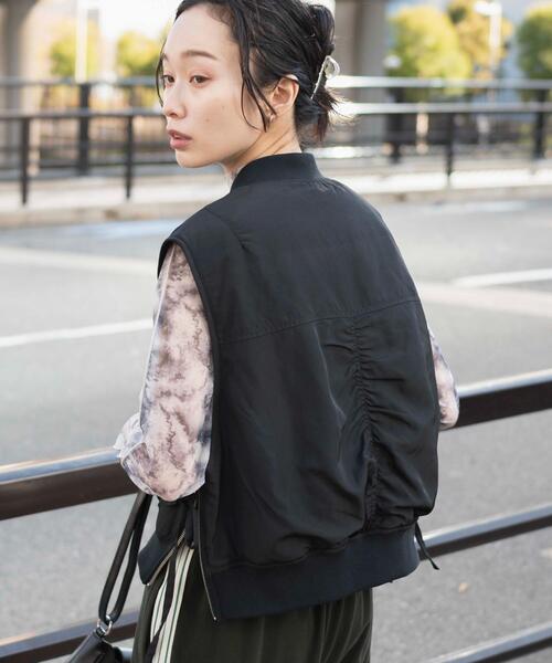 WEGO(ウィゴー)の「WEGO/ショートMA-1ベスト(ベスト・レディース・ブラック/カーキ・FREE)」の11枚目の写真