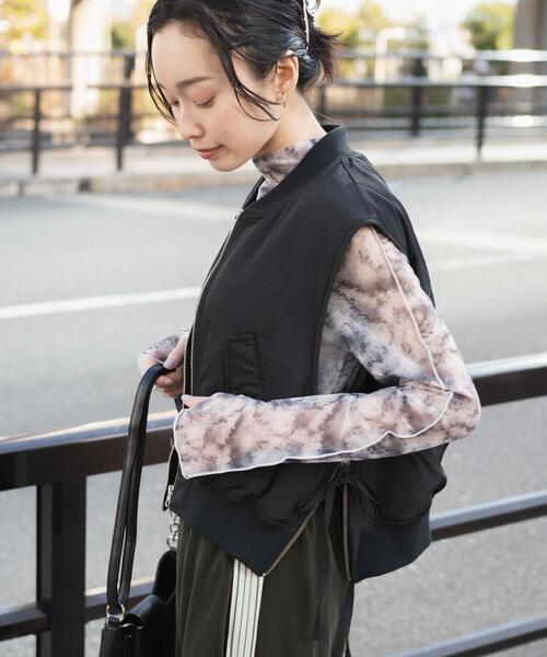 WEGO(ウィゴー)の「WEGO/ショートMA-1ベスト(ベスト・レディース・ブラック/カーキ・FREE)」の12枚目の写真