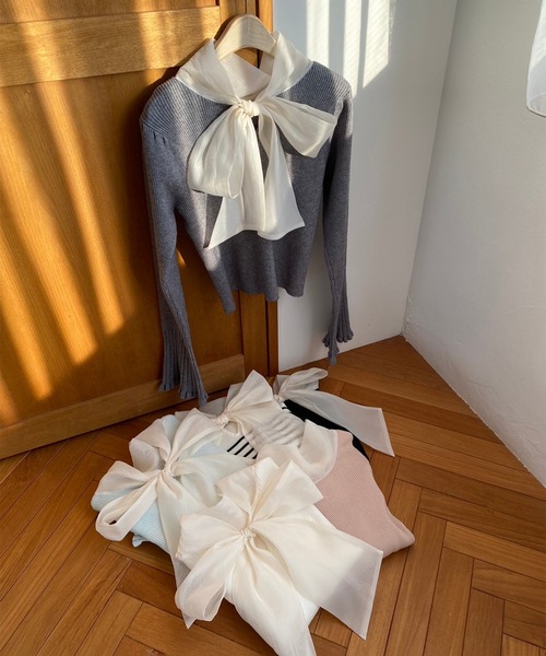 one after another NICE CLAUP(ワンアフターアナザーナイスクラップ)の「前後2WAYベルスリーブボウタイニット(ニット/セーター・レディース・ホワイト×ブラック/ピンク/サックスブルー/アイボリー/チャコールグレー/ブラック・FREE)」の17枚目の写真