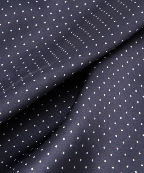 BEAMS BOY（ビームスボーイ）の「BEAMS BOY / ドット スカーフ（バンダナ/スカーフ・レディース・インディゴブルー/ネイビー・ONE SIZE）」の6枚目の写真