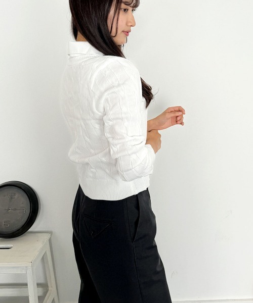 VIVID LADY(ビビッドレディー)の「シャツレイヤード長袖ニット配色 トップス(ニット/セーター・レディース・グレー/ベージュ/ブラック/カーキ/アイボリー・FREE)」の20枚目の写真